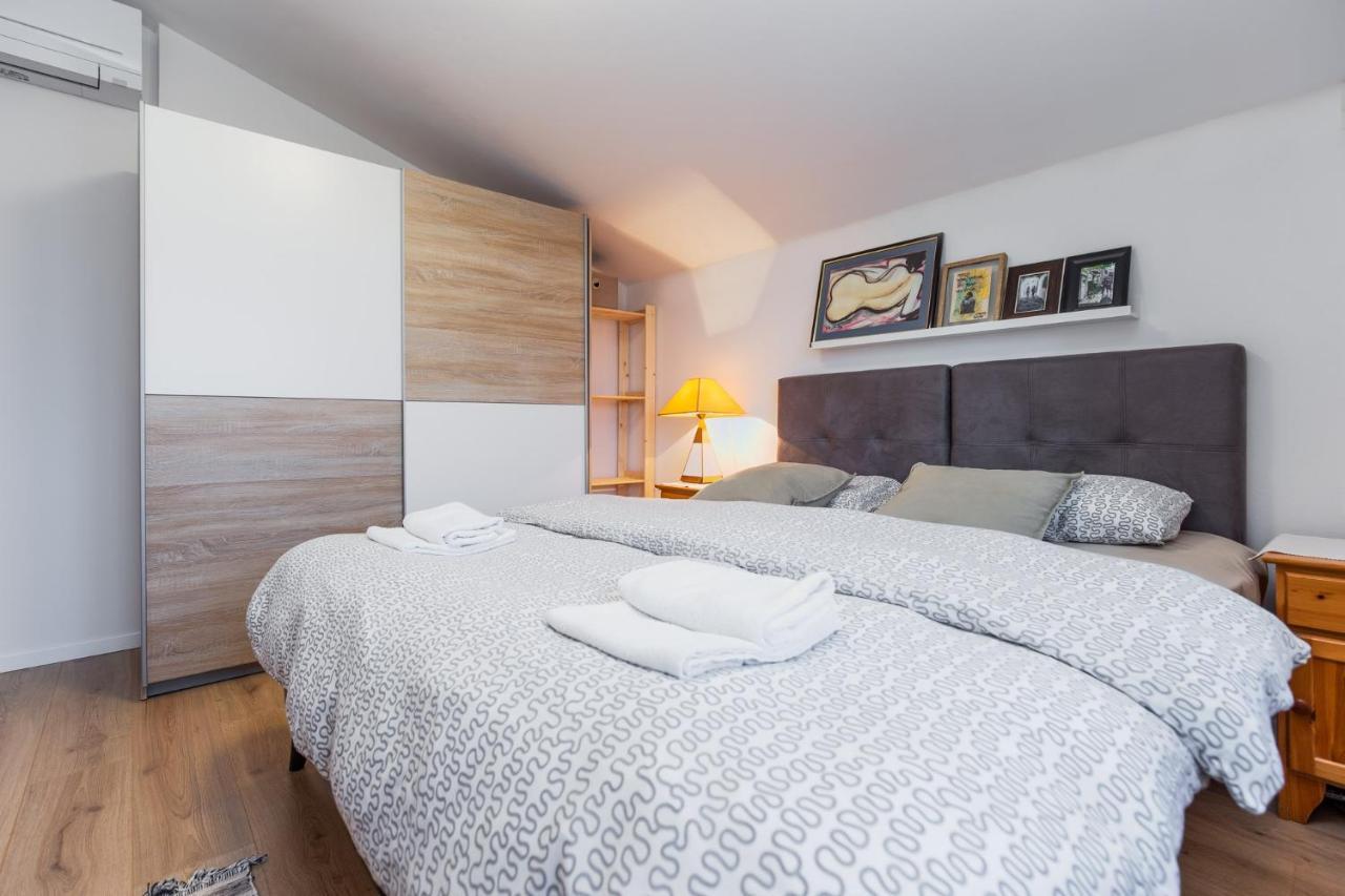 Apartmani Lucija Poreč Exterior foto