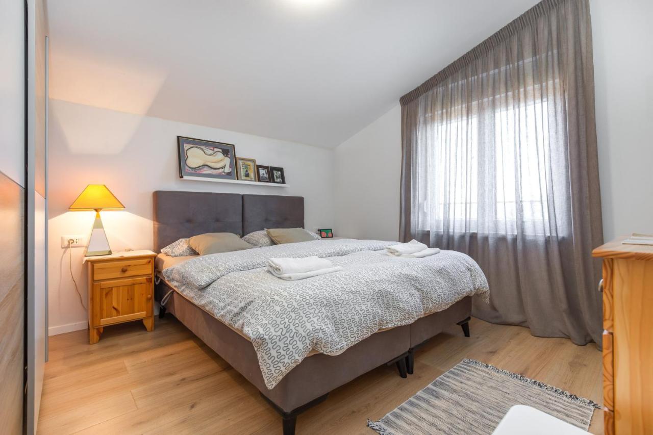 Apartmani Lucija Poreč Exterior foto